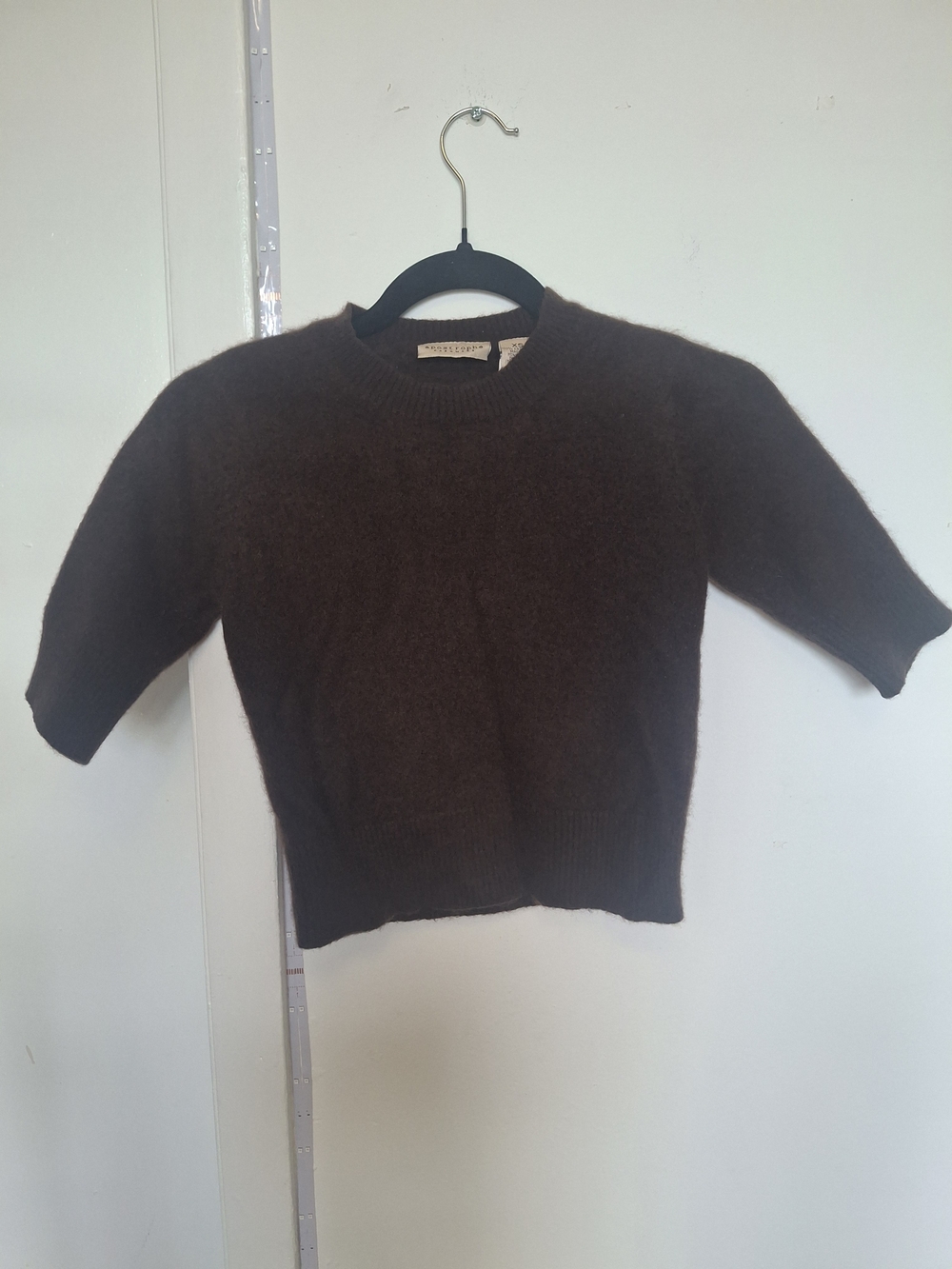 Apostrophe Dark Brown Short-Sleeve Crewneck Sweater